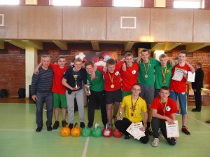 Kauno miesto komanda, iškovojusi I-ąją vietą jaunių grupėje, po varžybų